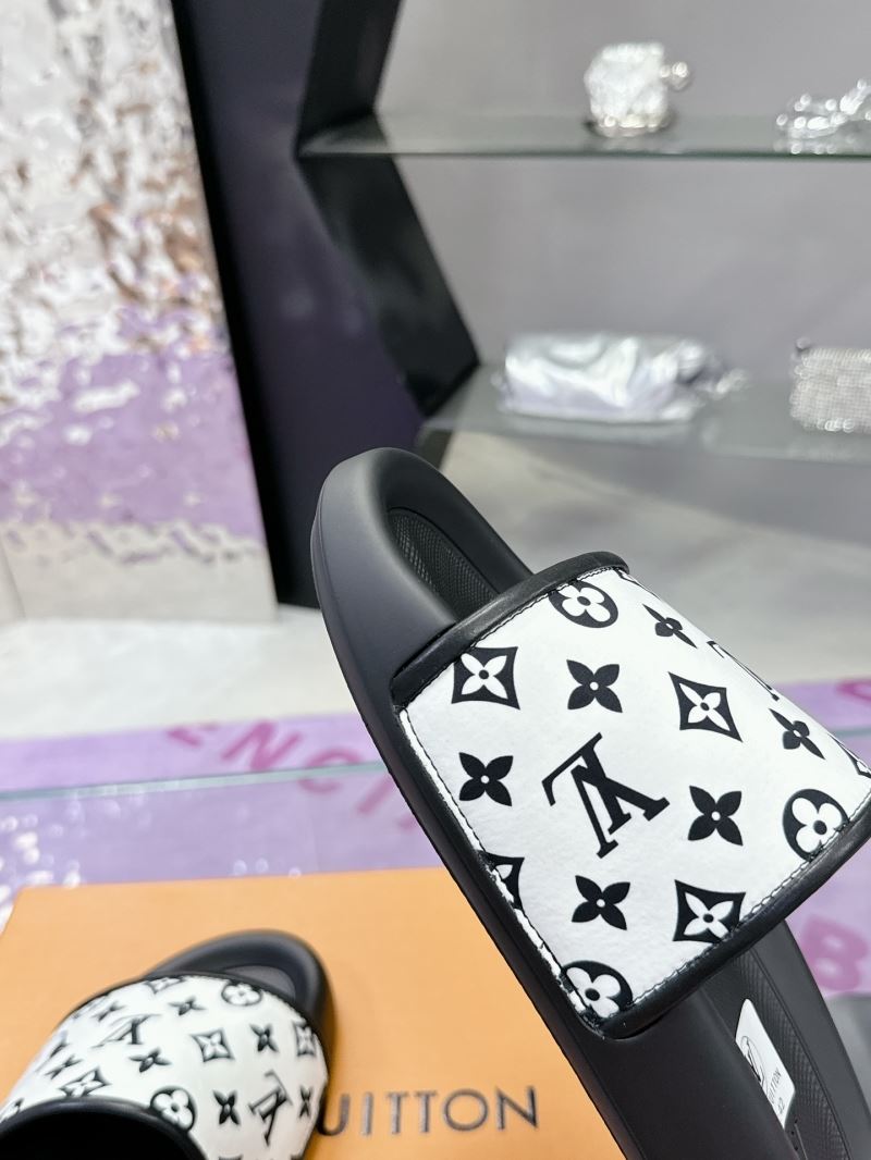 Louis Vuitton Slippers